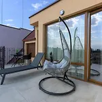 아파트 Sunset Terrace *